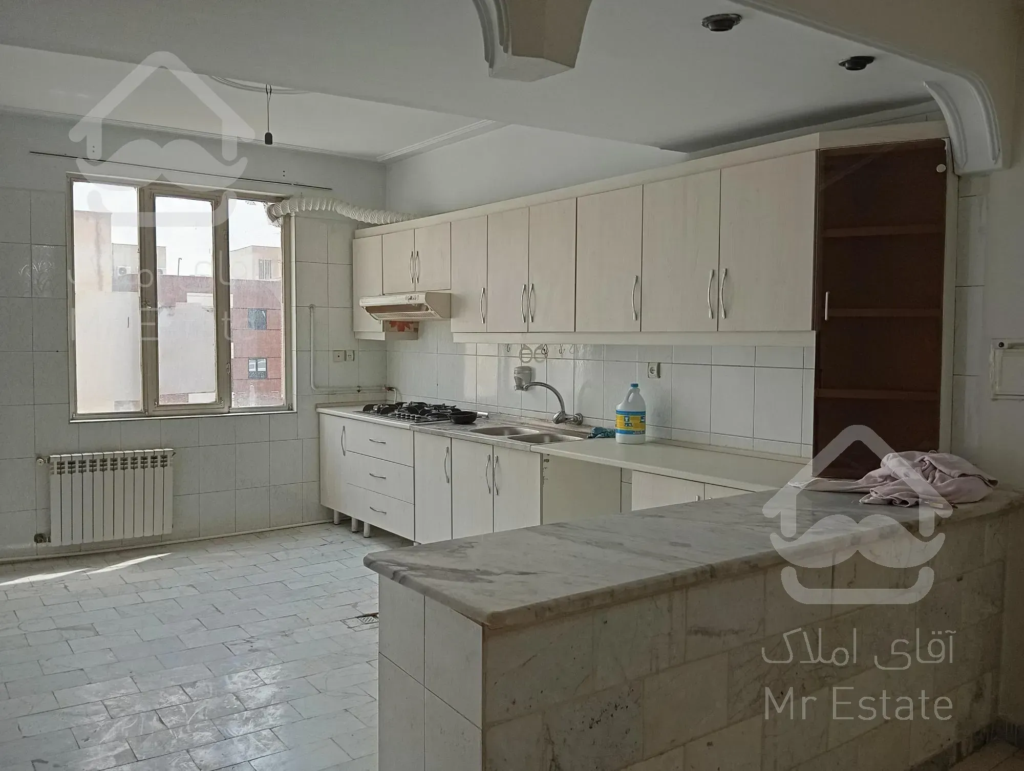 100 متری دو خواب شهرک راه اهن