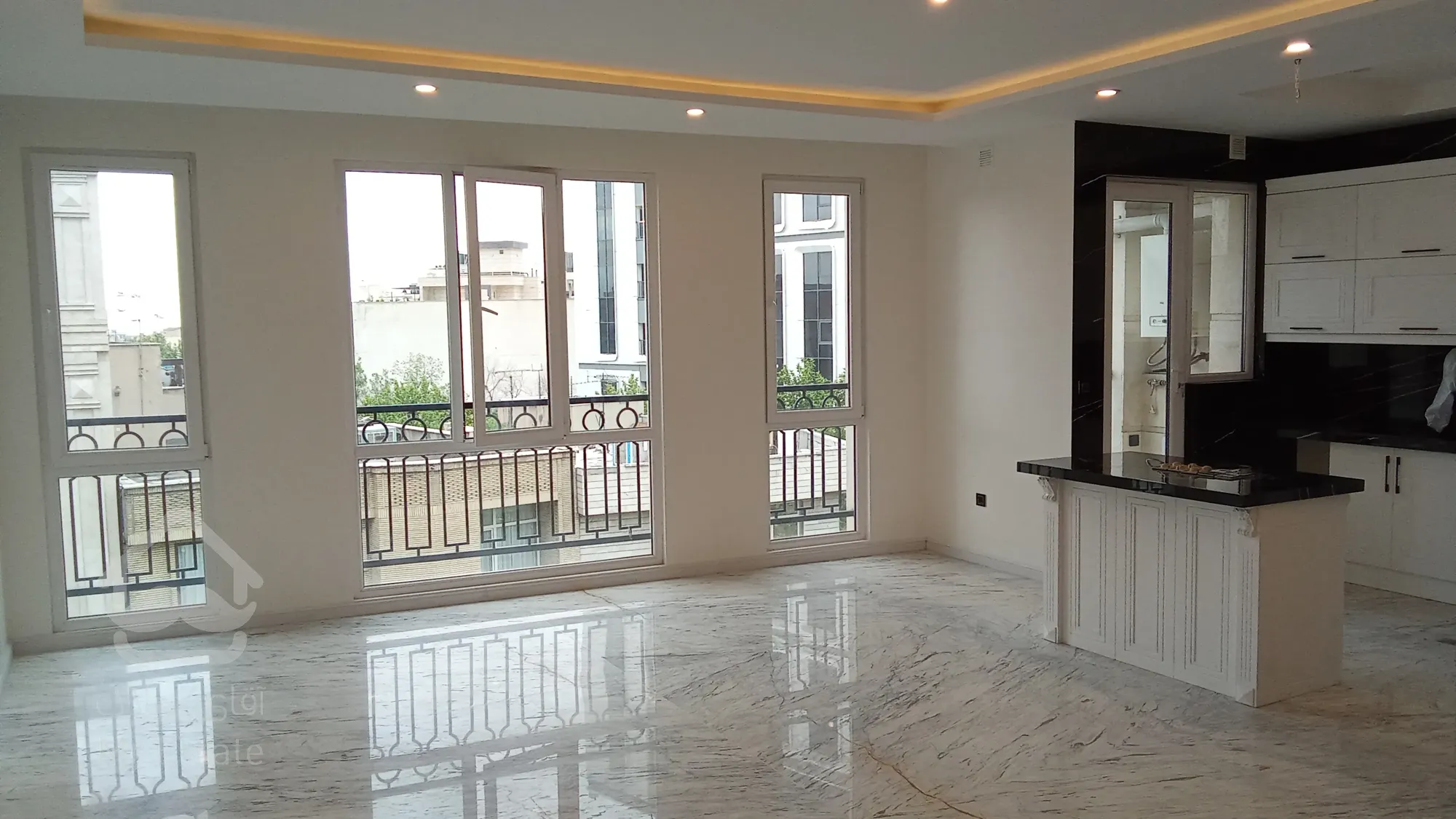 فروش 70 متر پاسداران