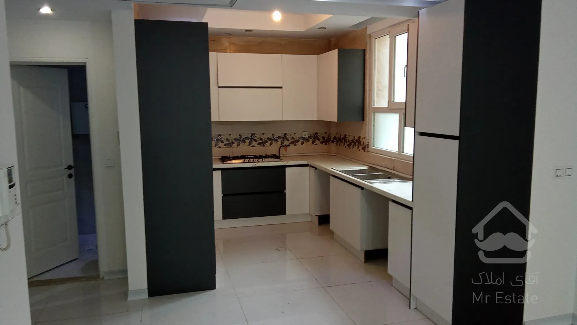 فروش 97 متر پاسداران