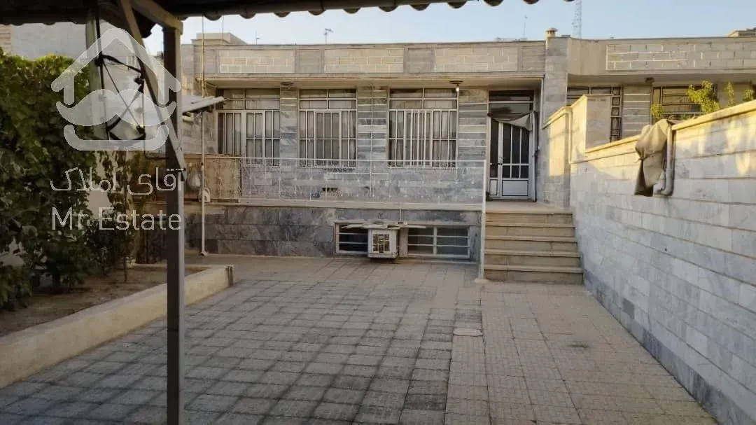 ۳۰۰ متر ویلایی خیابان کیوان فروش نقدی