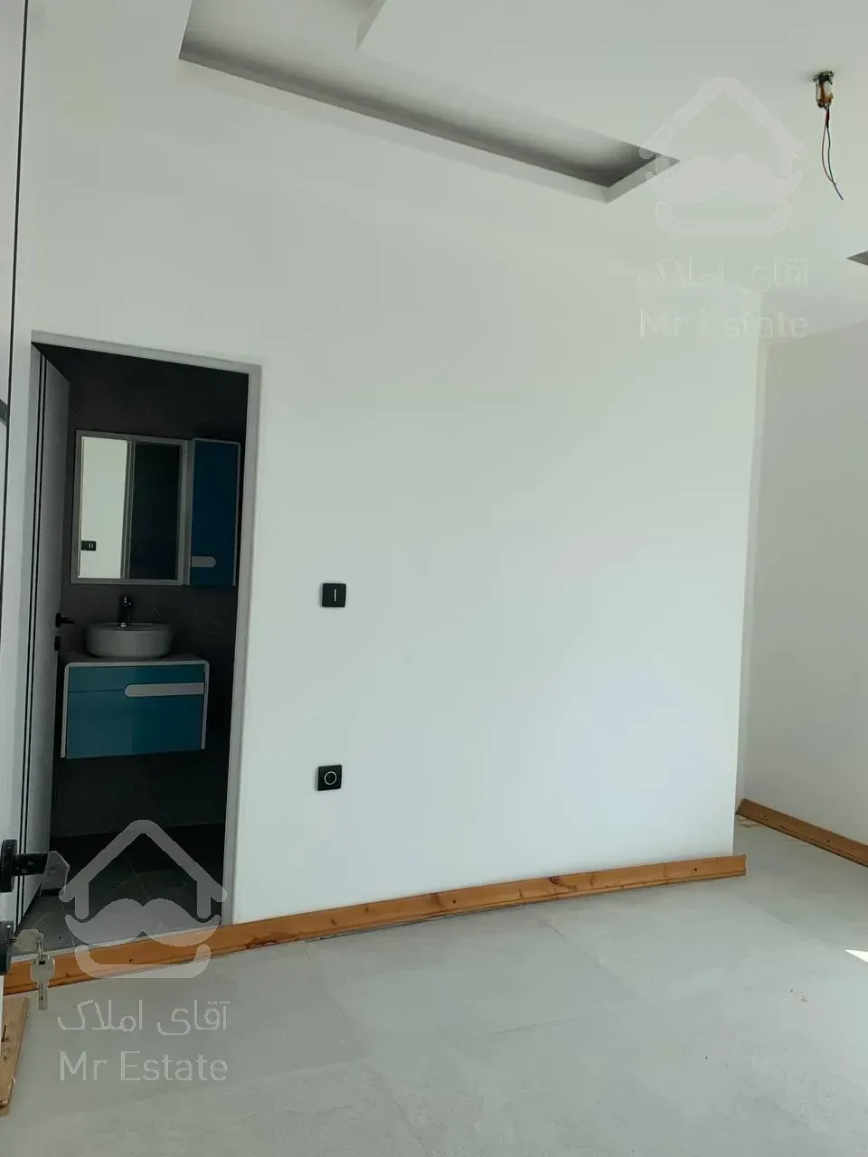 ویلادوبلکس استخردار با روفگاردن در منطقه ساحلی