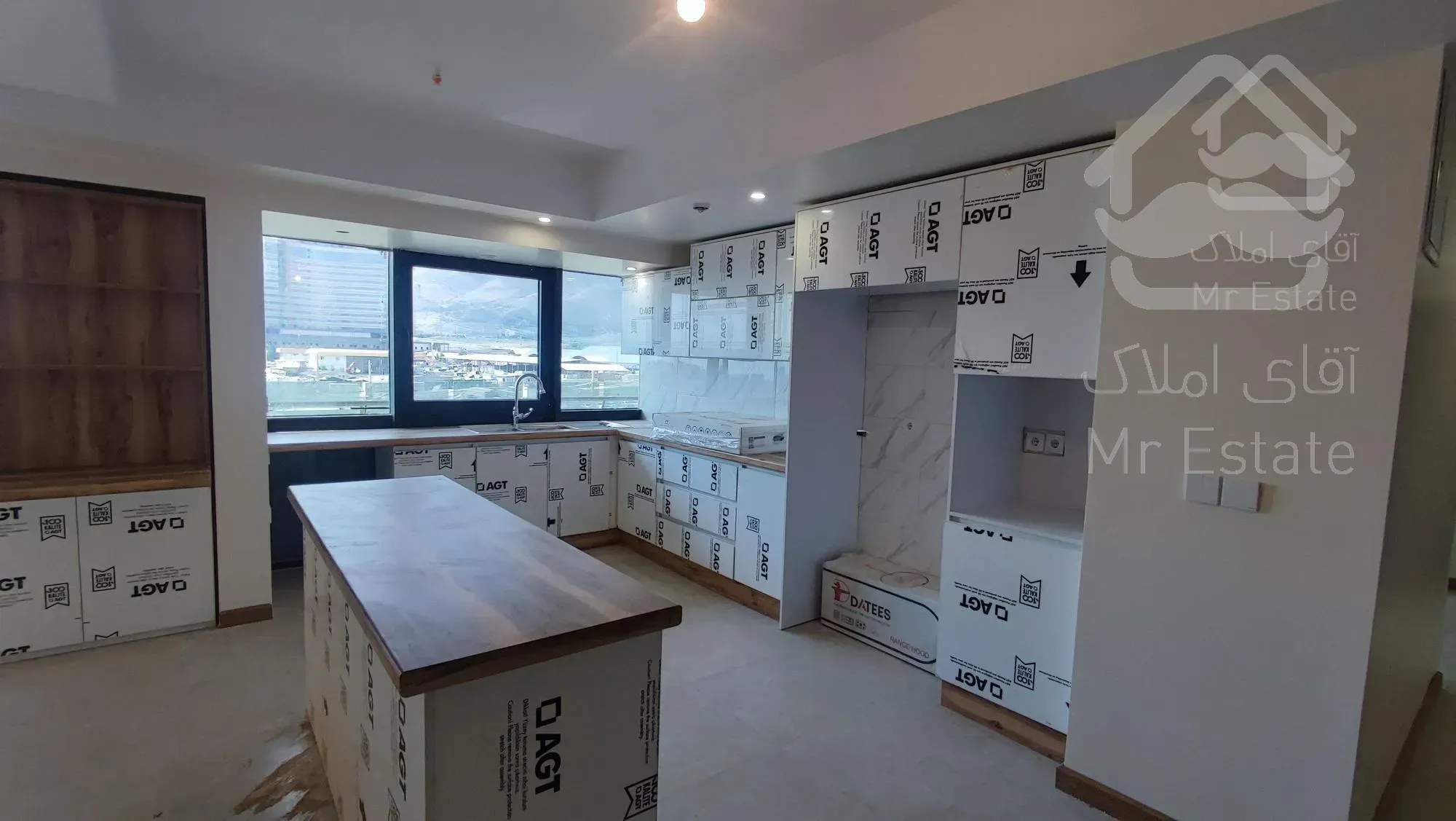 اجاره آپارتمان 114 متری در برج نوساز الماس شیشه ای