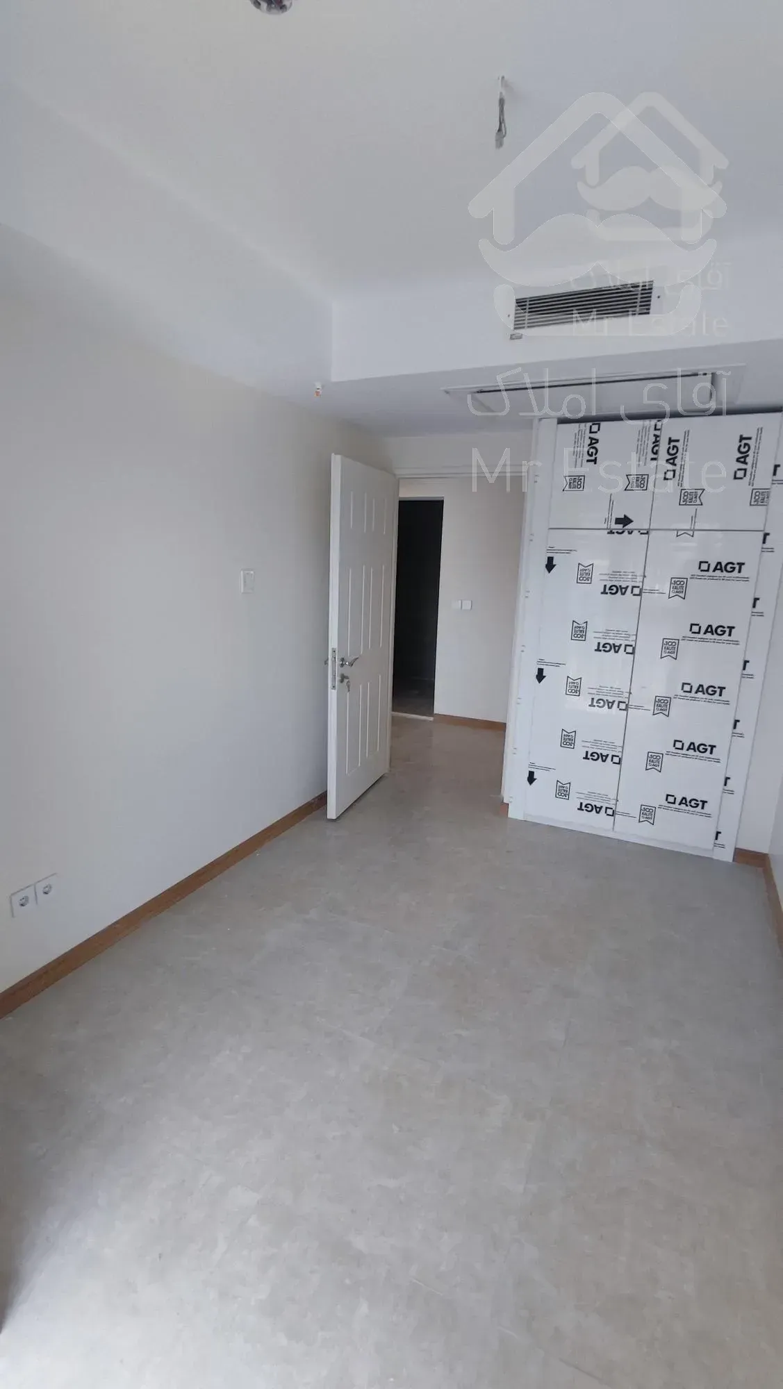 اجاره آپارتمان 114 متری در برج نوساز الماس شیشه ای