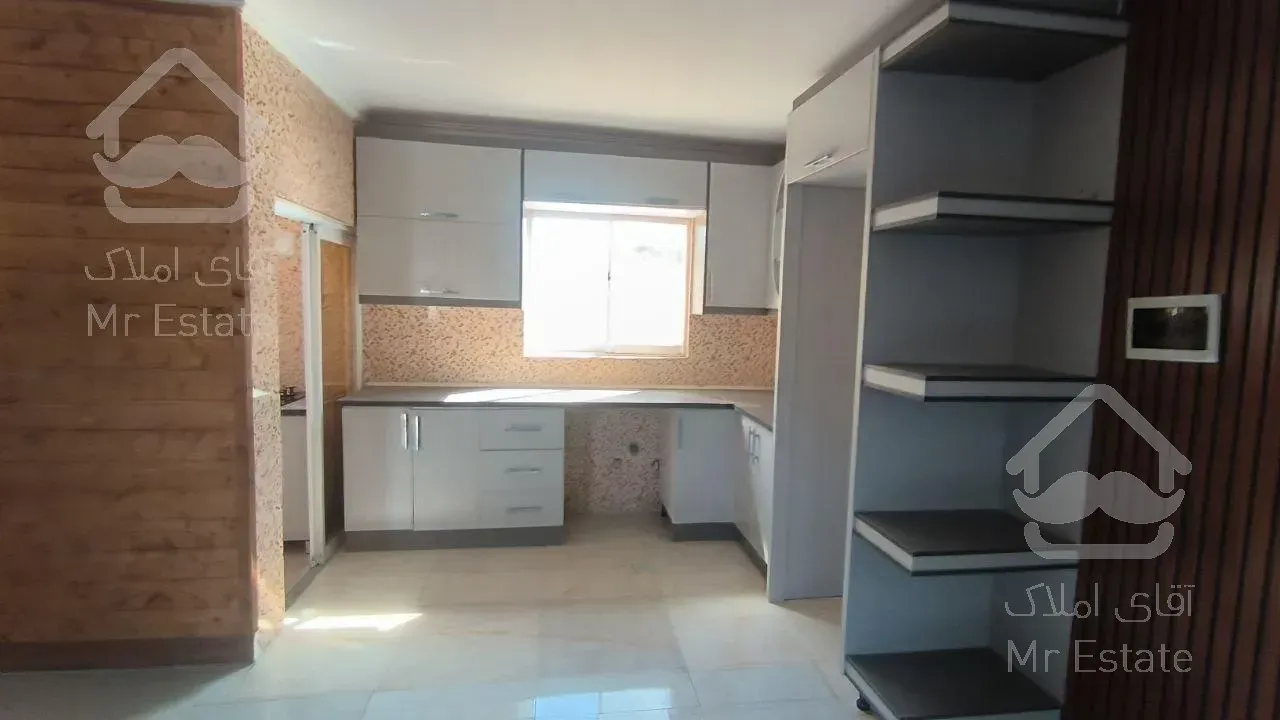 ویلااستـخردار/حیاط دلباز با آلاچـیق/قیـمت کل