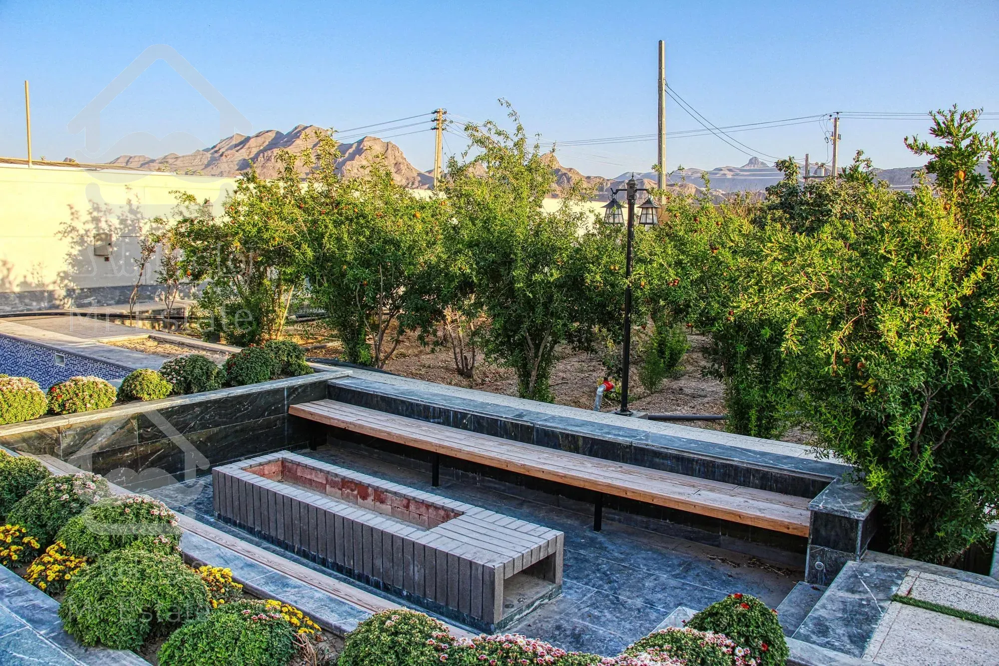 باغ در کبوتر آباد