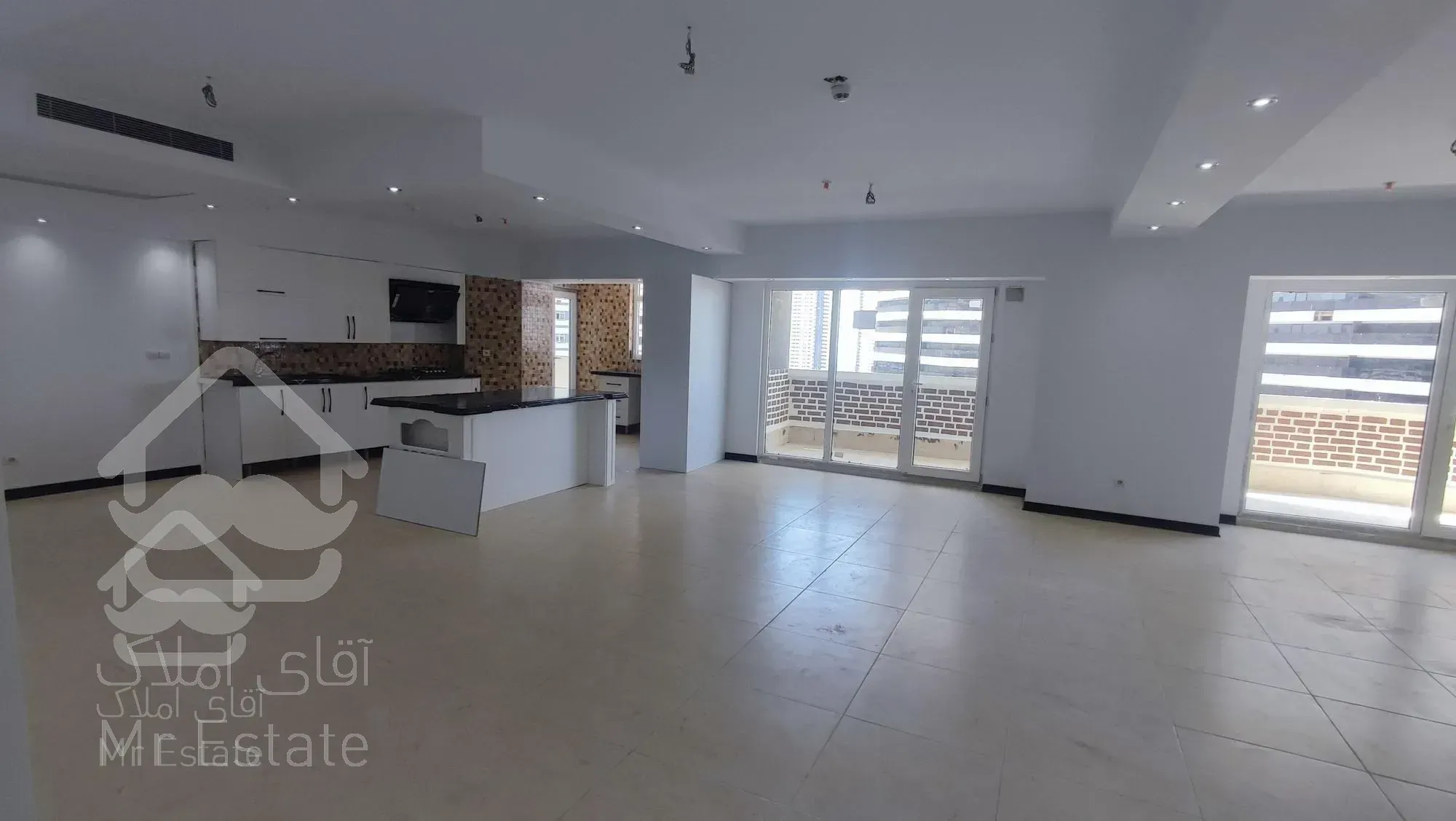 فروش آپارتمان ۱۷۵ متر ۲ خواب جنوبی تراس دار