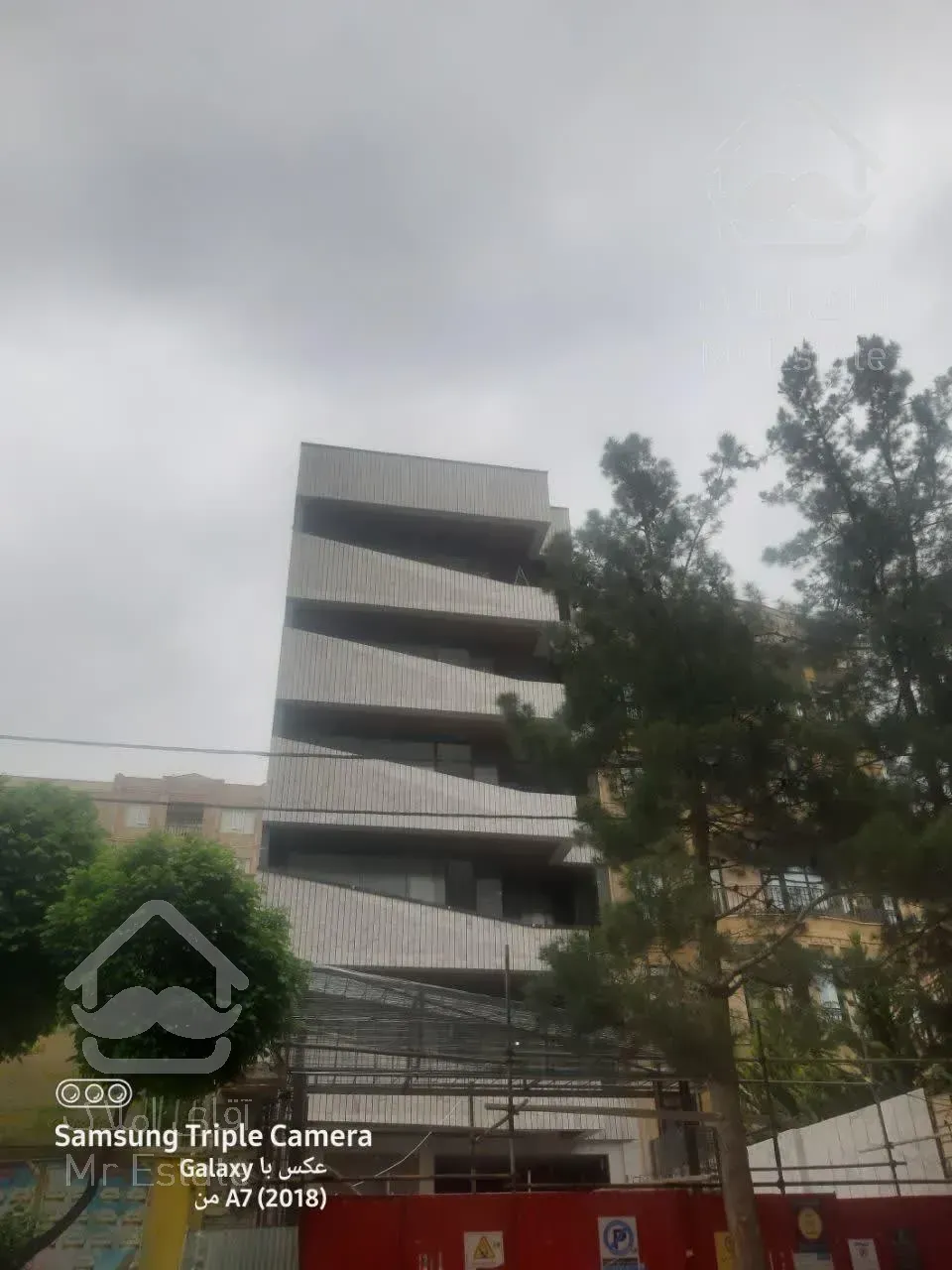 ۲۳۰متر ۴۰۳ تکواحدویوابدی تاپ‌لوکیشن