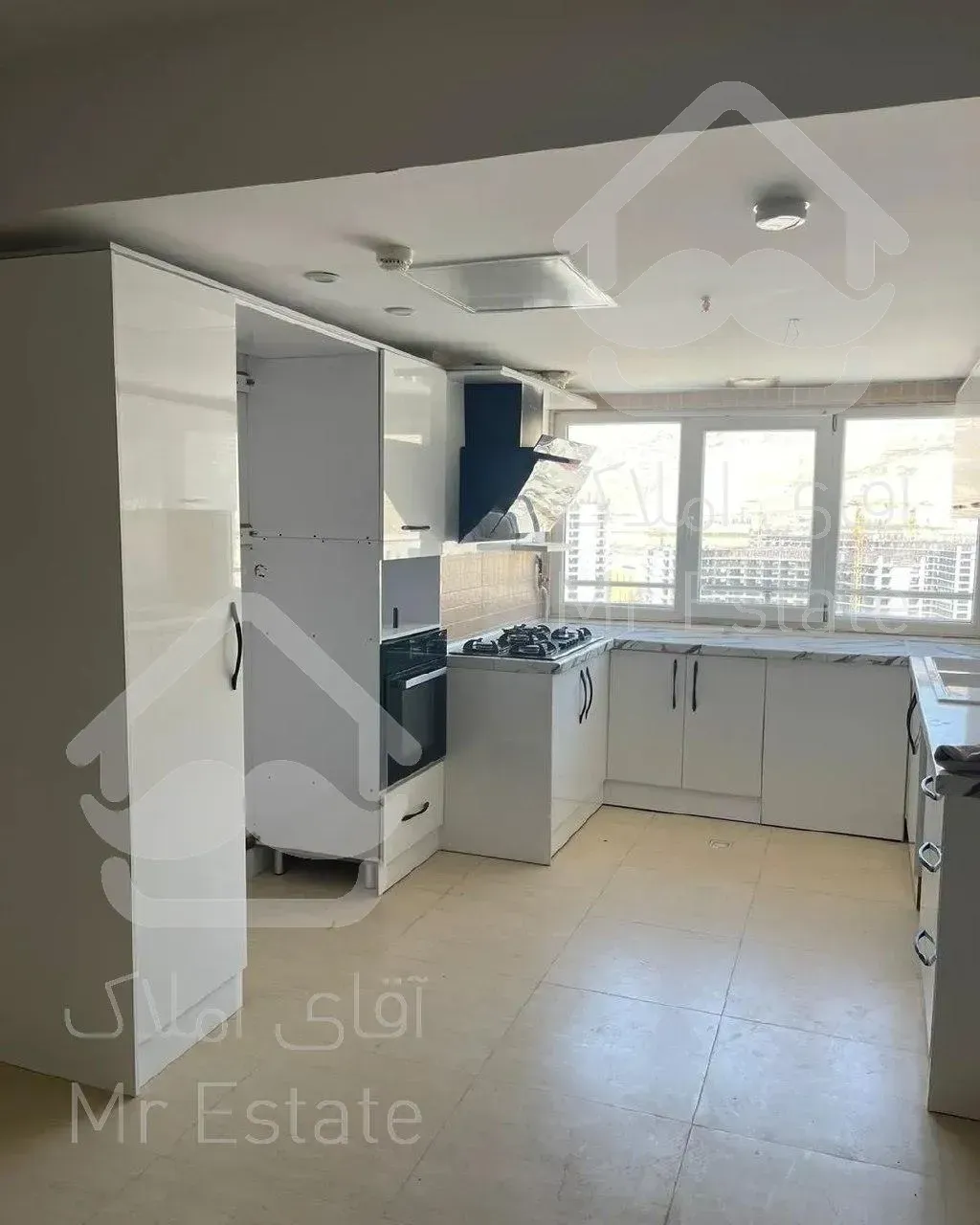 ۵۰متر،۱ خ،تاپ لوکیشن،درحال ساخت،سنددار،مجوزدار