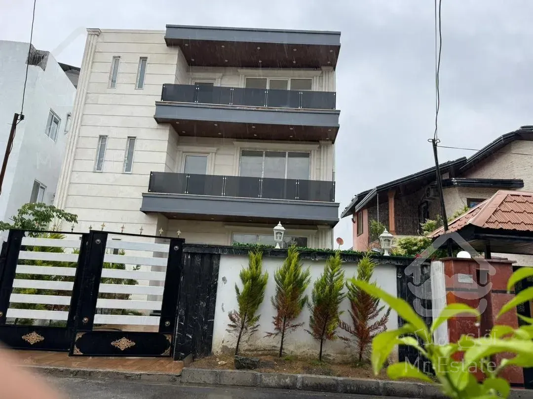 فروش ویلا مستقل ۲۸۰ متری در رویان