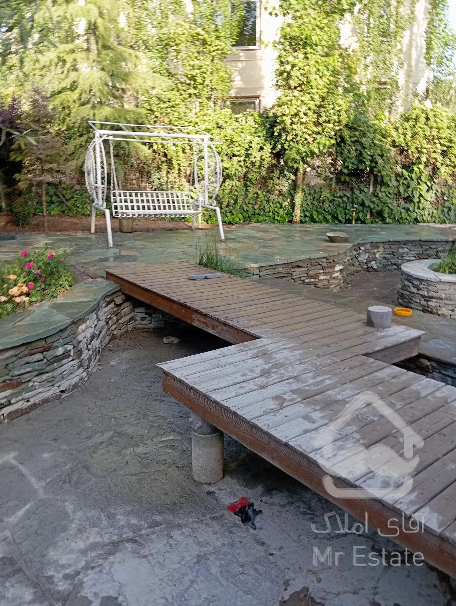 اجرای سنگ لاشه سنگ مالون سنگ ورقه ای رشیدی در تهران دماوند