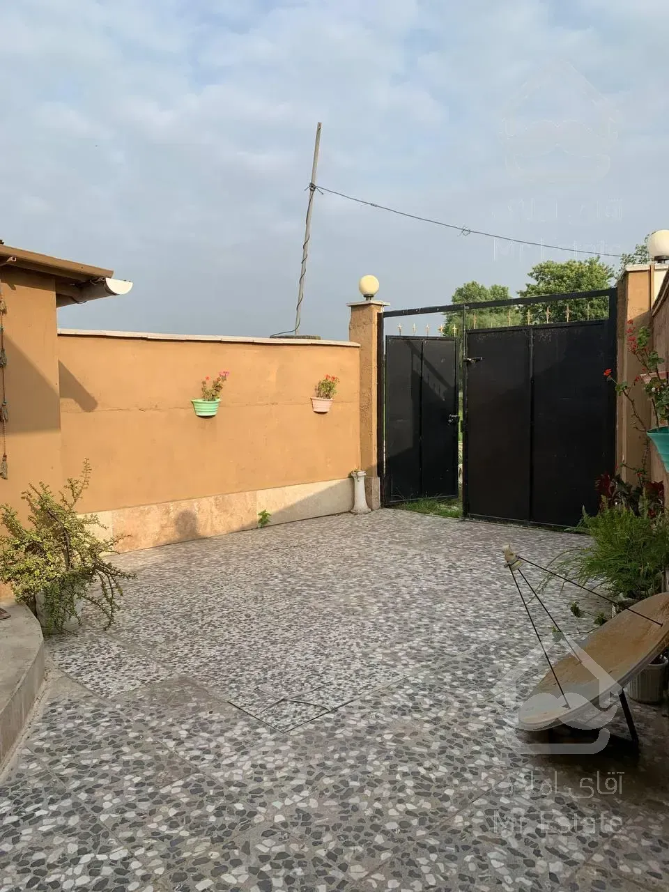 ویلاباغچه170متری%قیمت کل%زیر قیمت