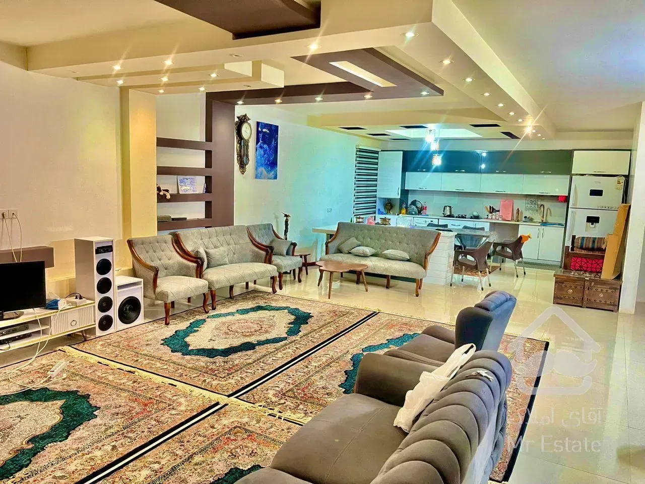 ۸۶۰مترویلاباغ مدرن/مبله/منطقه بااصالت