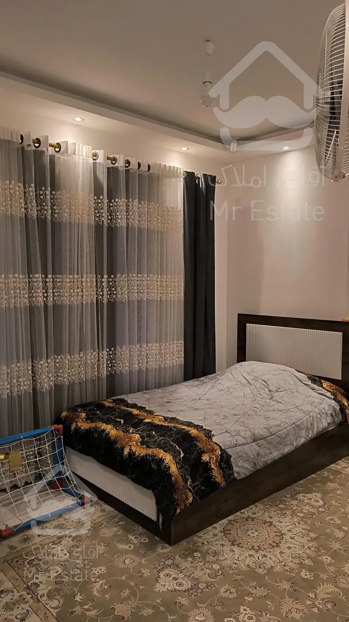 ویلا نوساز با محوطه ۴۰۰ متر/ همراه با تمام اثاثیه موجود...