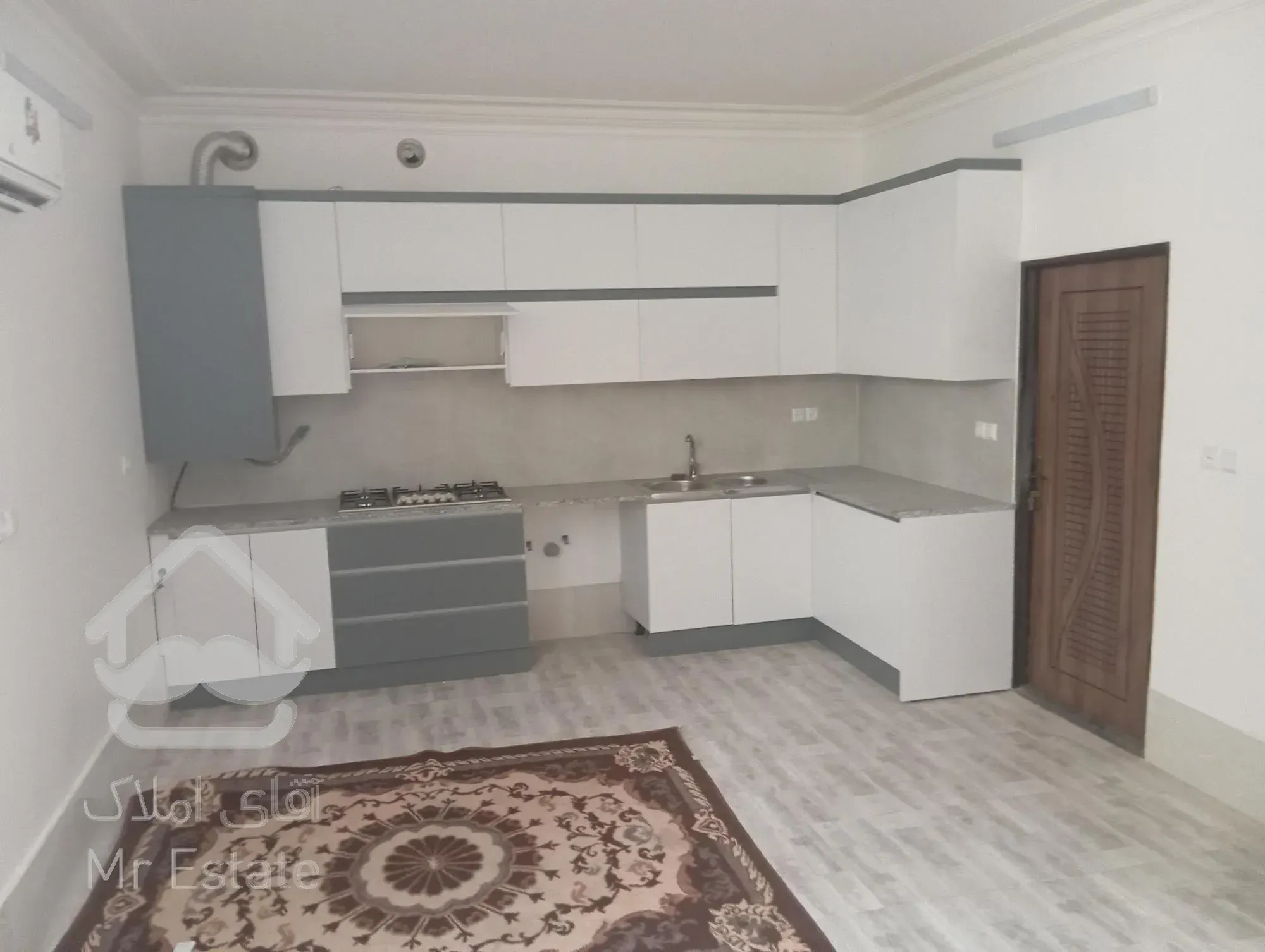 سلام 3طبقه 50متری