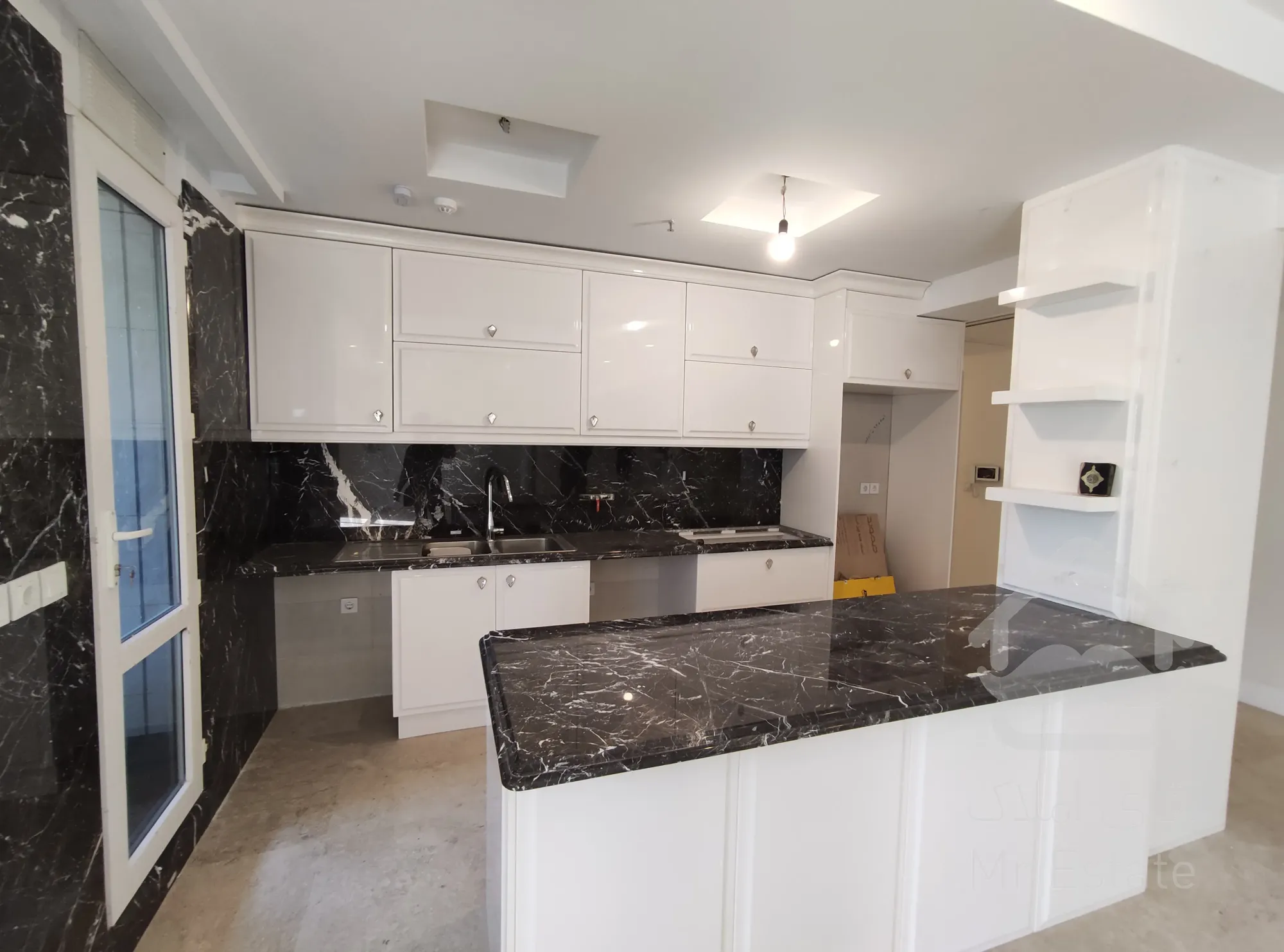 فروش 200 متر دروس