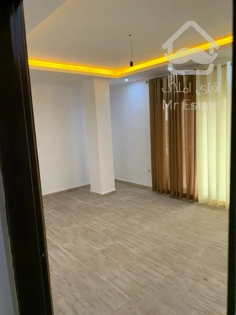 فروش ویلا ۳۶۰ متری شهرکی در محمود آباد