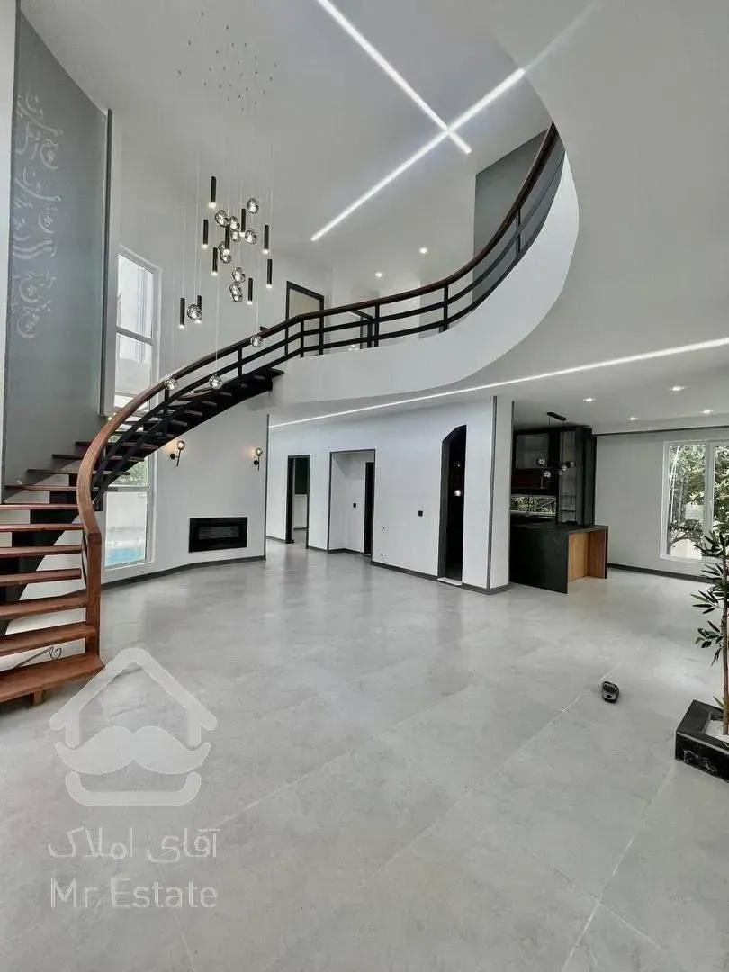 فروش تریبلکس 500متری تمام  هوشمند پای کوه استخردار