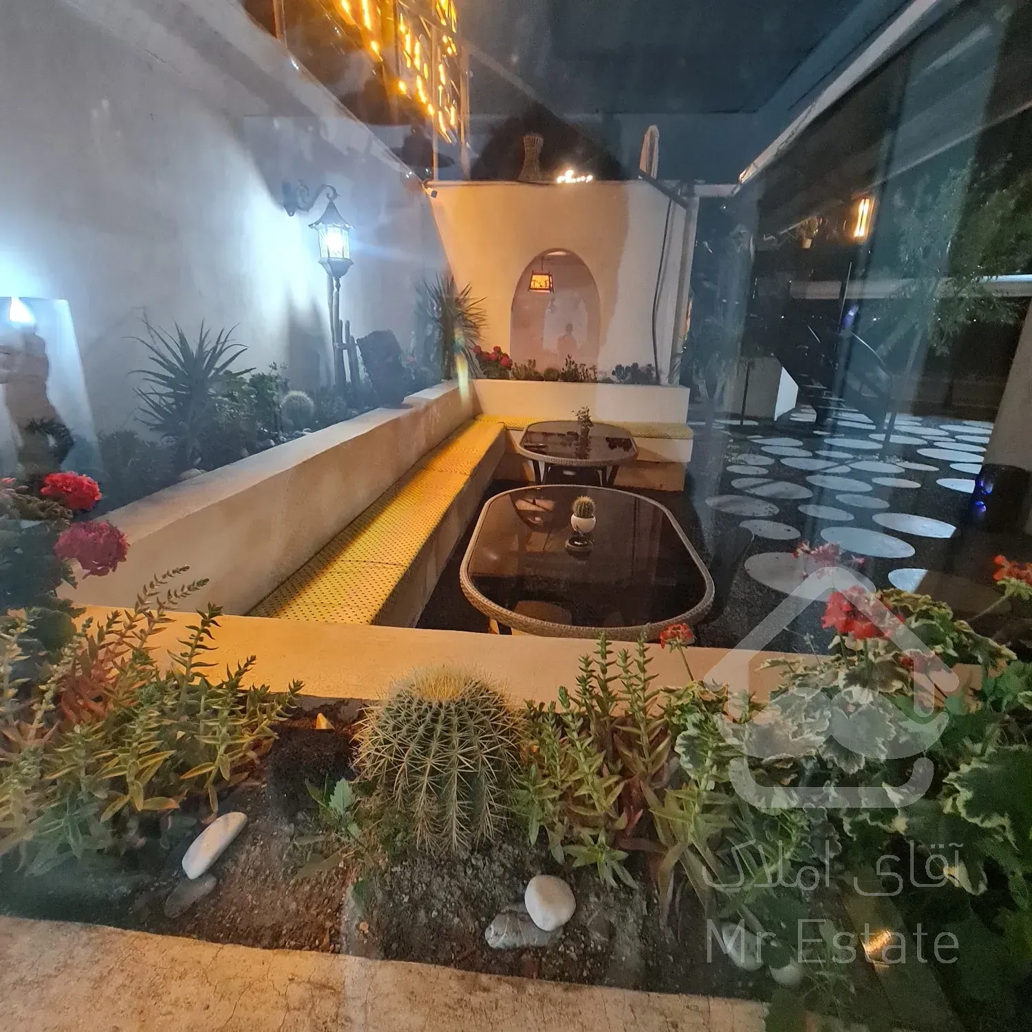 فروش کافه رستوران و خانه ویلایی (کلبه سویئسی)