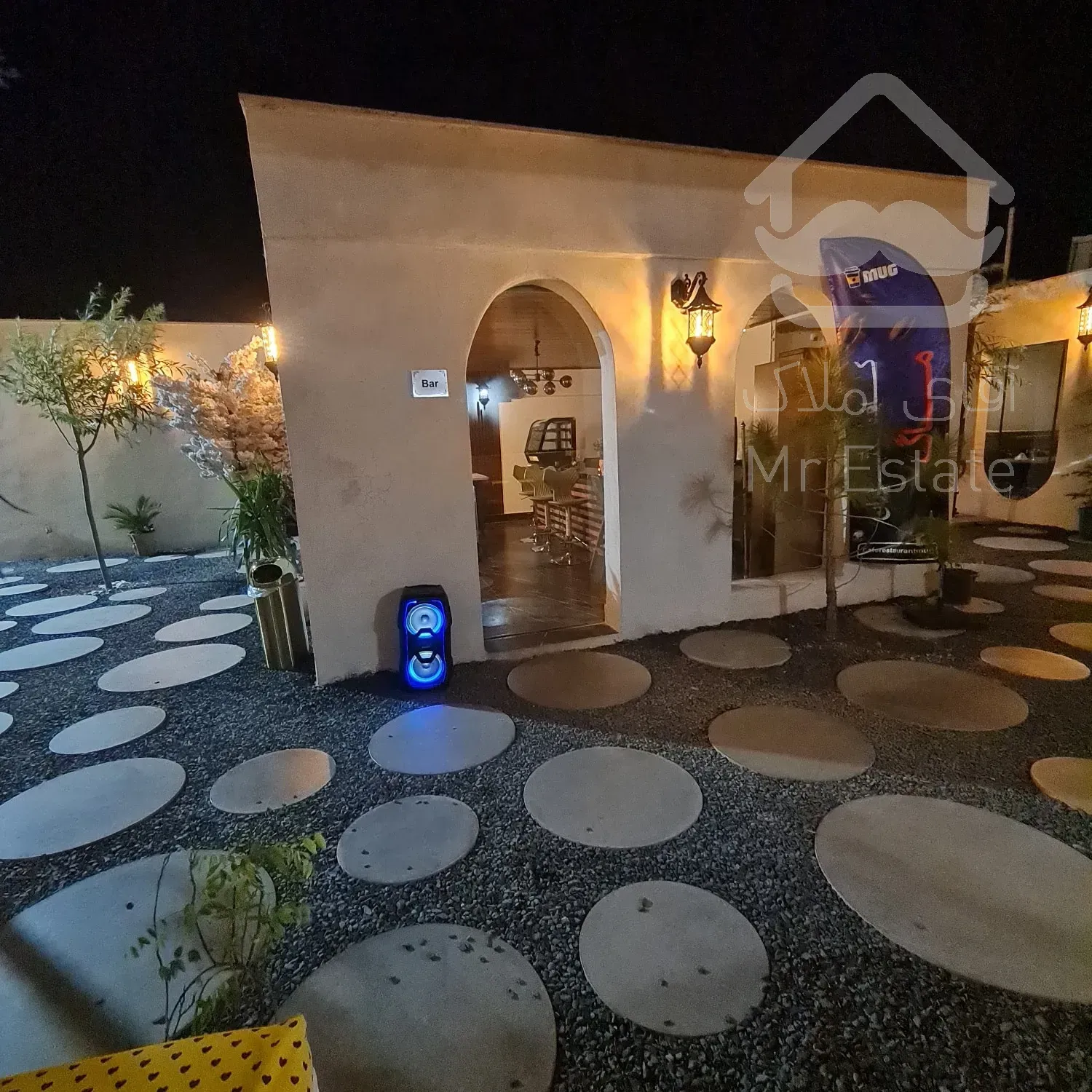 فروش کافه رستوران و خانه ویلایی (کلبه سویئسی)