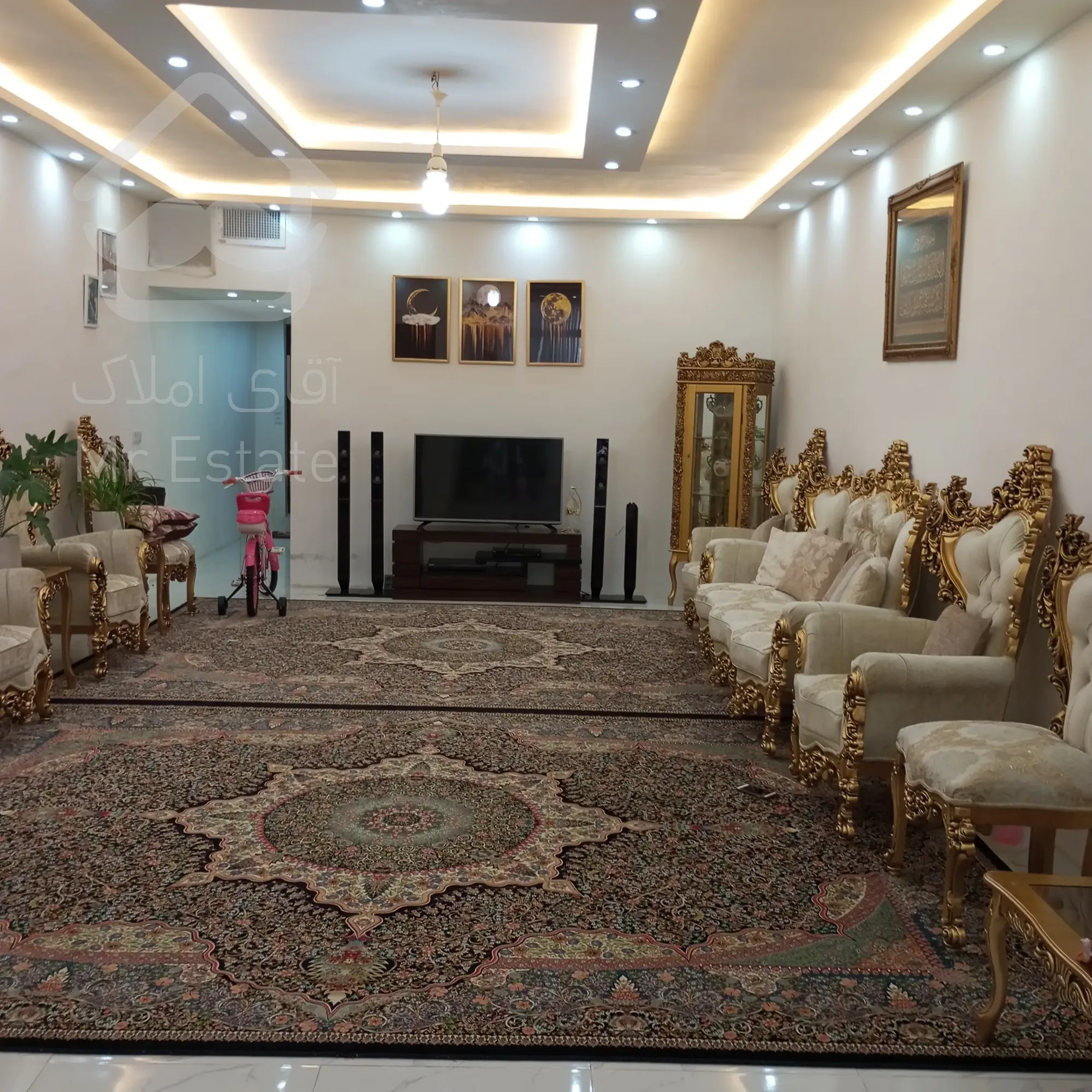 آپارتمان داخل کشاورز پنج