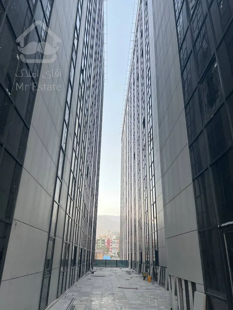 واحد 84متری اداری/ سند اداری/ تنها پارک اداری شهر تهران