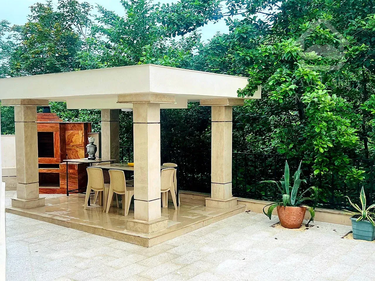 اگر دنبال ارامش در جای دنجی هستید این ویلا رو پیشنهاد میدم