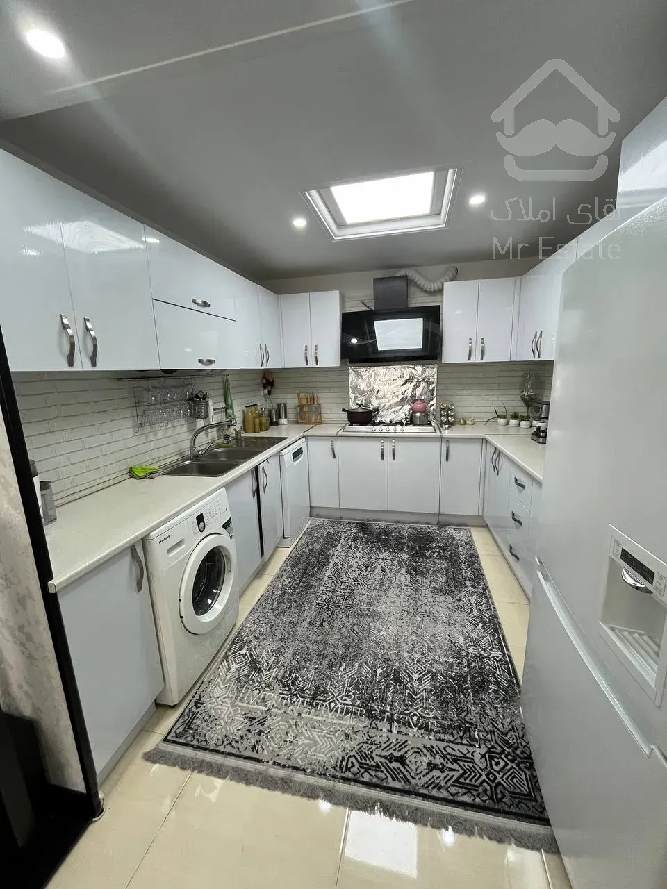 66متری 2خواب فول امکانات غرق نور