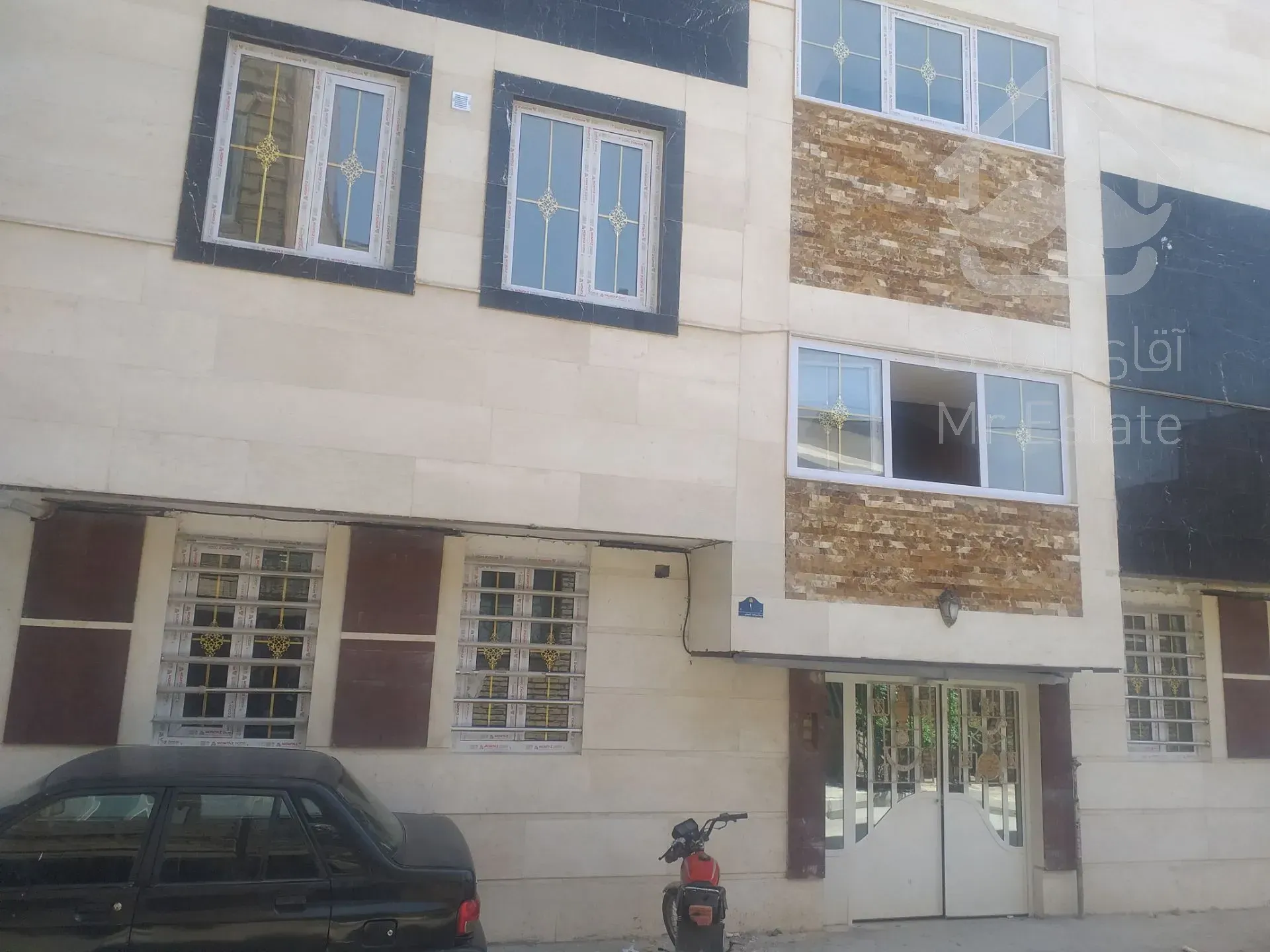 63متر دوخواب مستر املاک الهیه