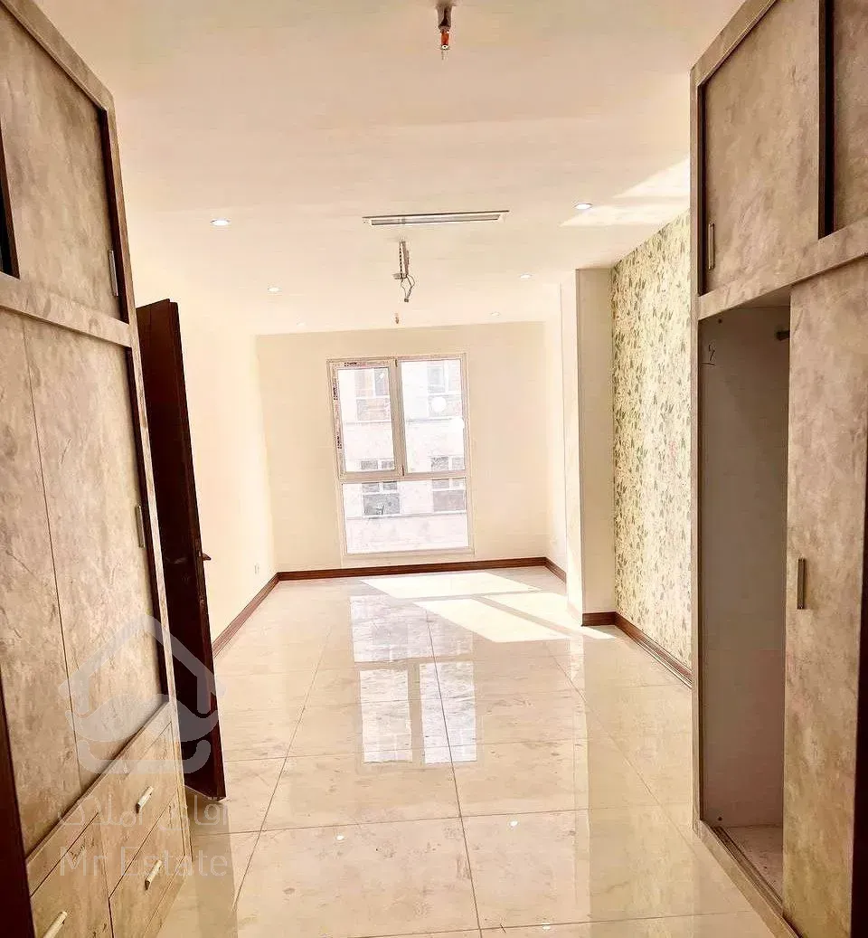 ۱۸۰ متر کینگ مستر / جنوبی نور خطی