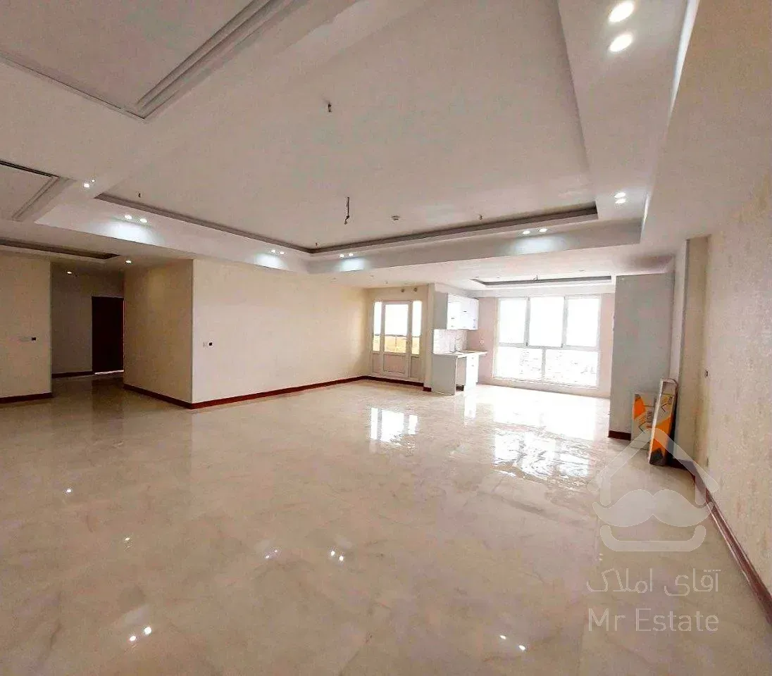 ۱۸۰ متر کینگ مستر / جنوبی نور خطی