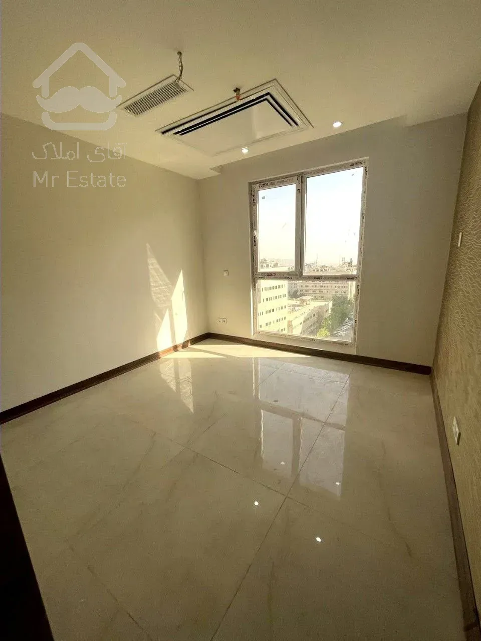 ۱۸۰ متر کینگ مستر / جنوبی نور خطی