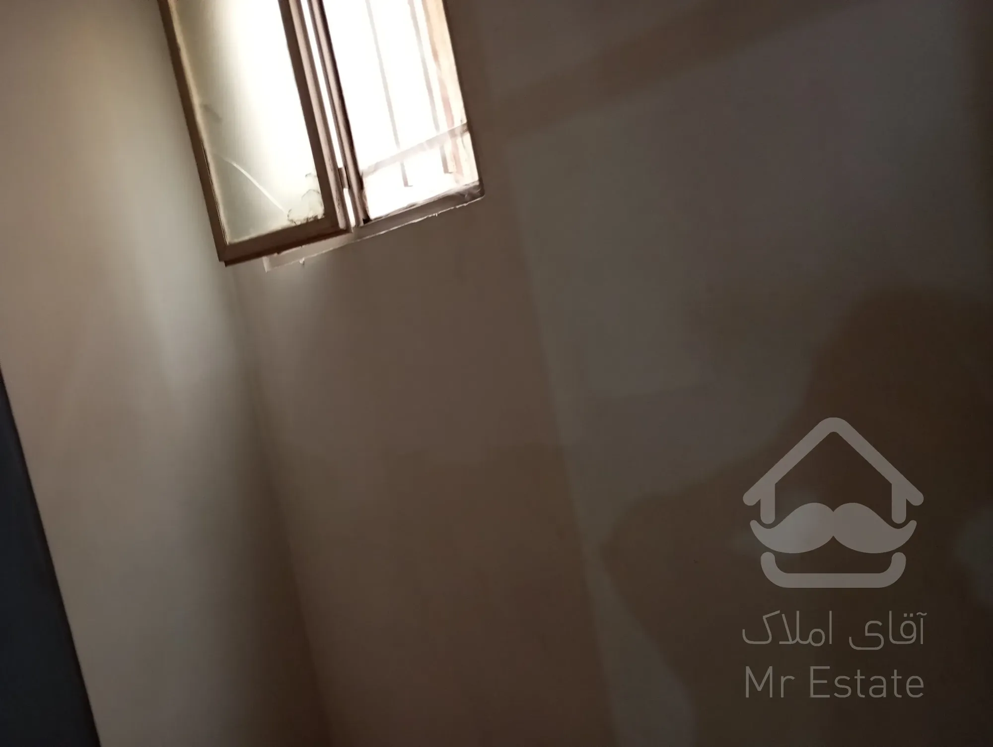 آپارتمان قدیمی ساز