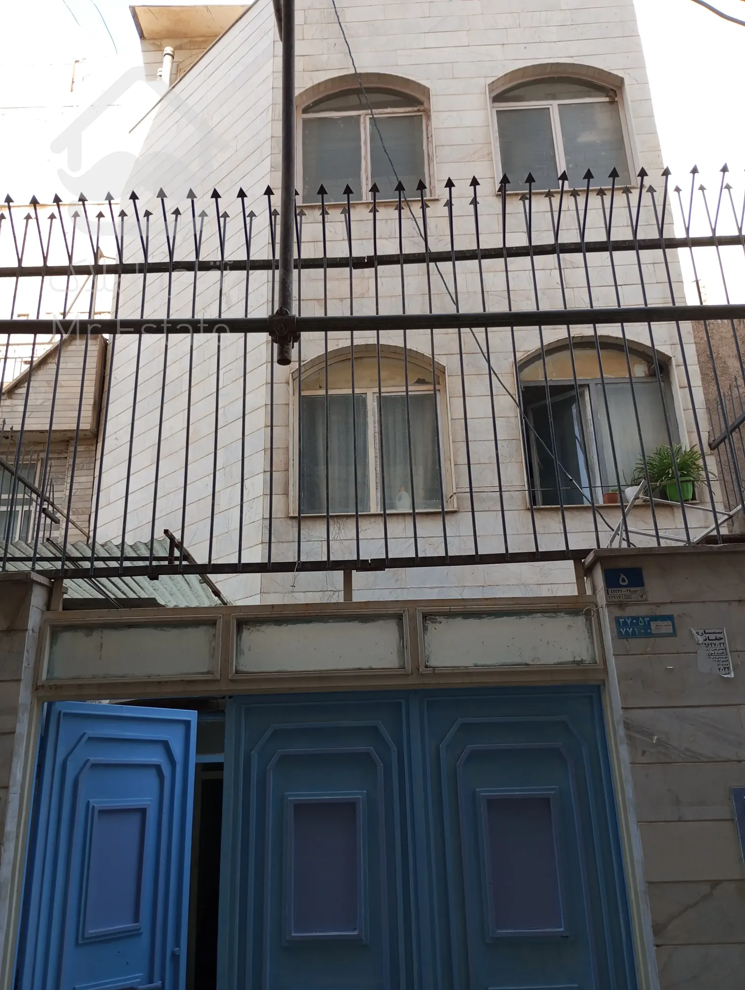 آپارتمان قدیمی ساز