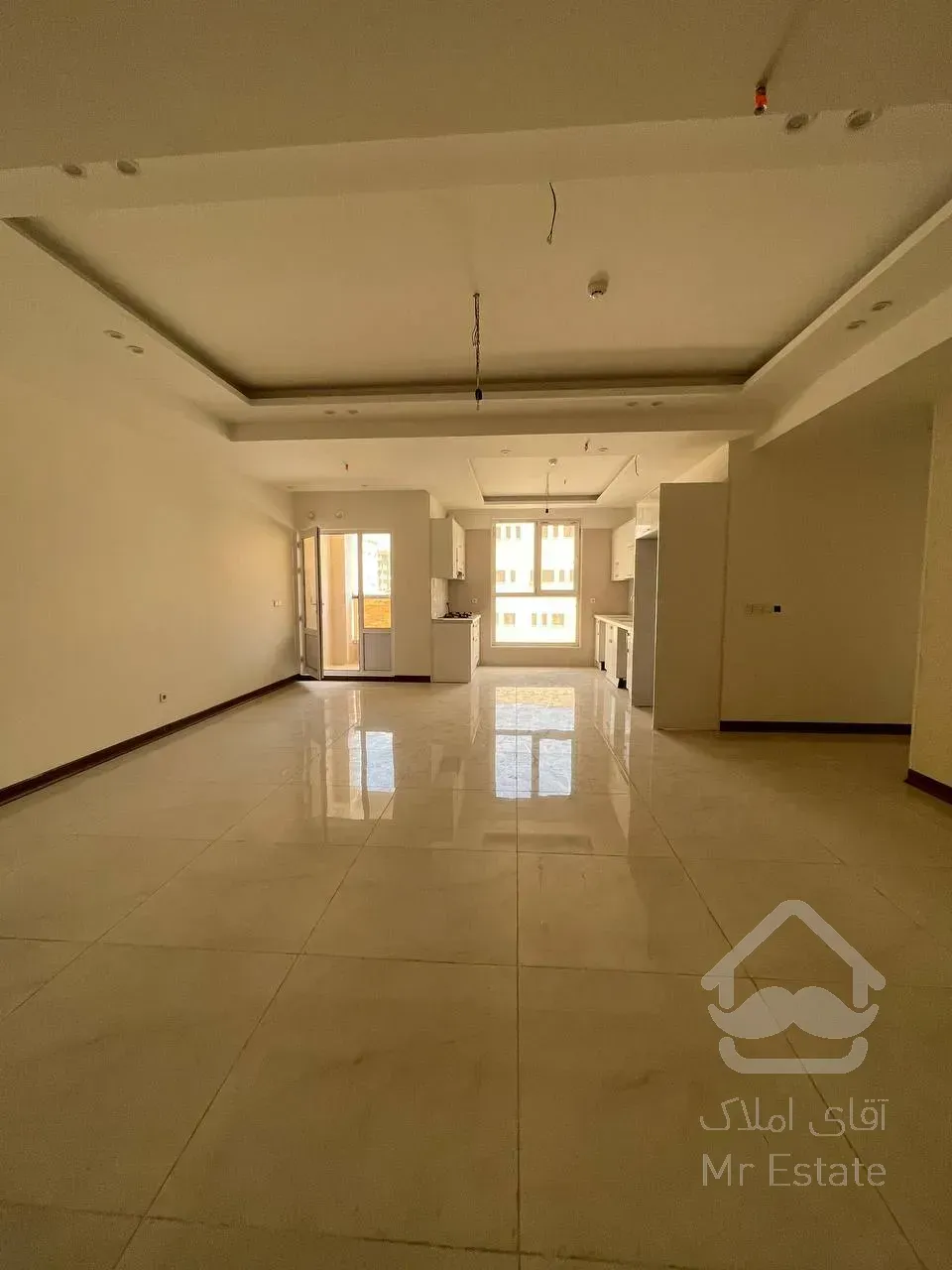 ۱۰۳ متر / کلید نخورده نقلی