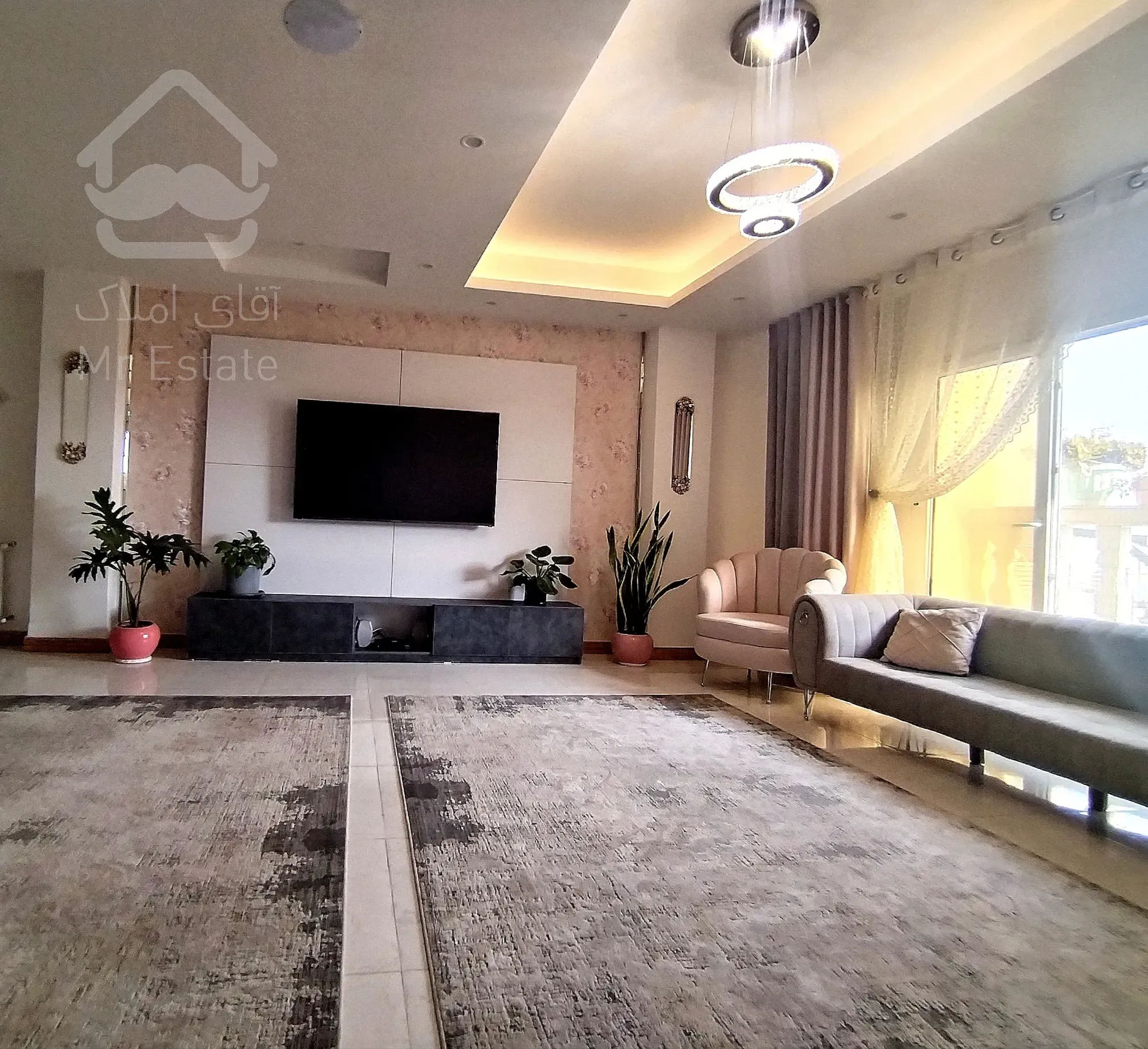 آپارتمان 135متری3خواب طبقه6 ویو ابدی و غرق در نور