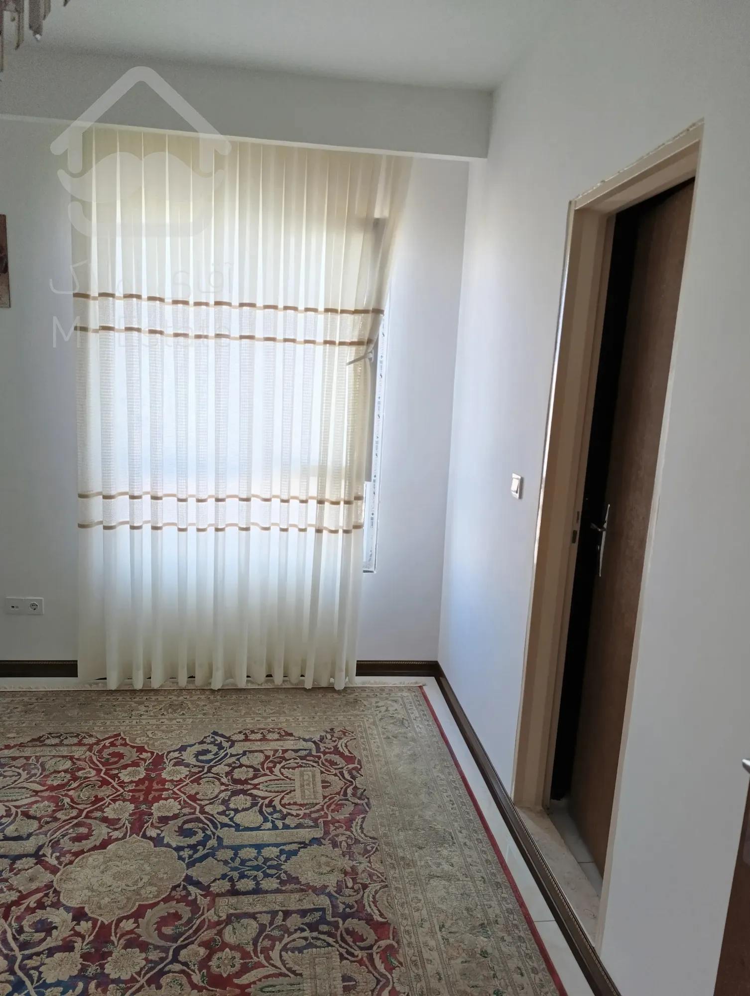 آپارتمان ۶۱متری غرق نور خوش نقشه پارکینگ دار