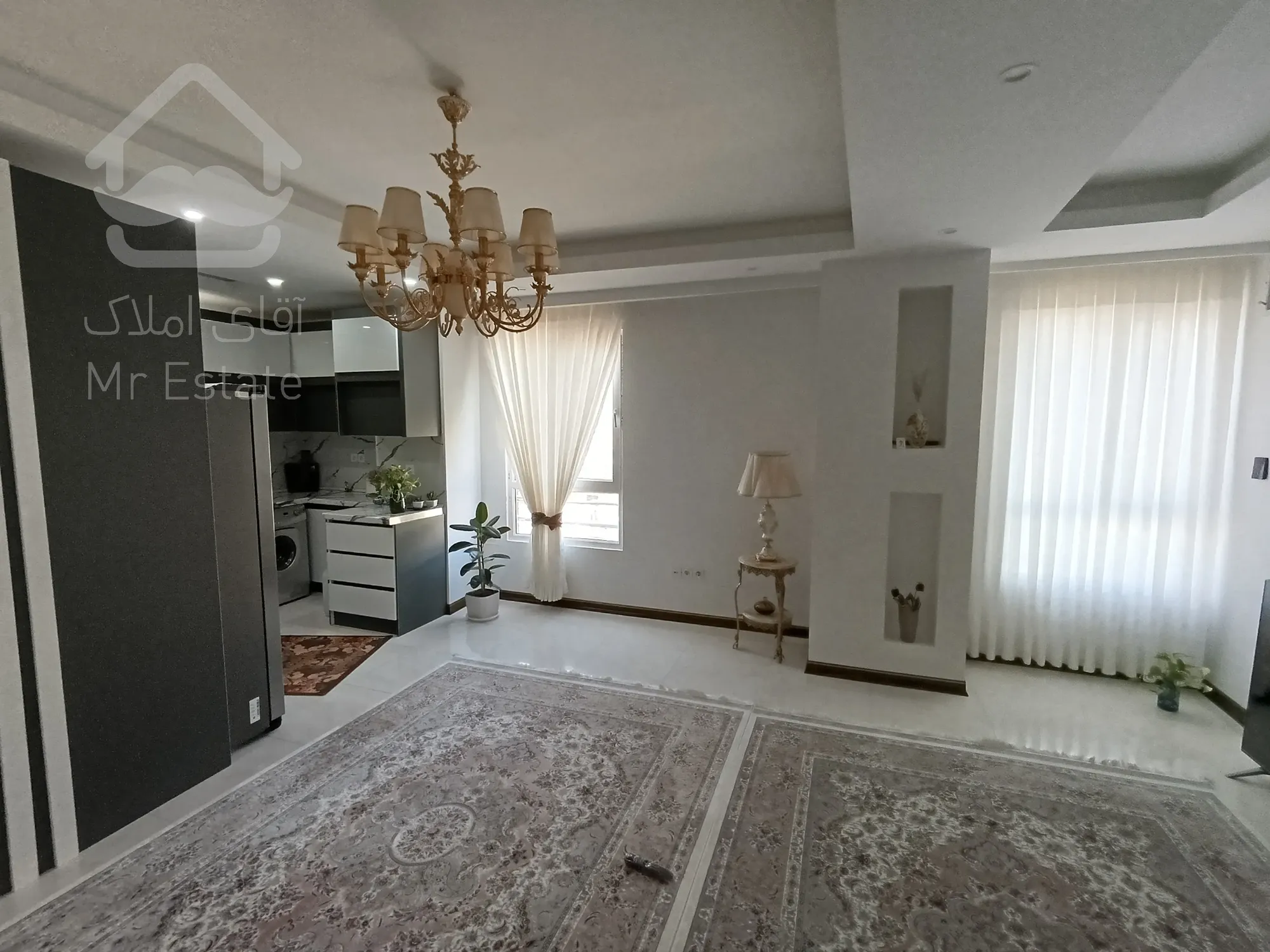 آپارتمان ۶۱متری غرق نور خوش نقشه پارکینگ دار