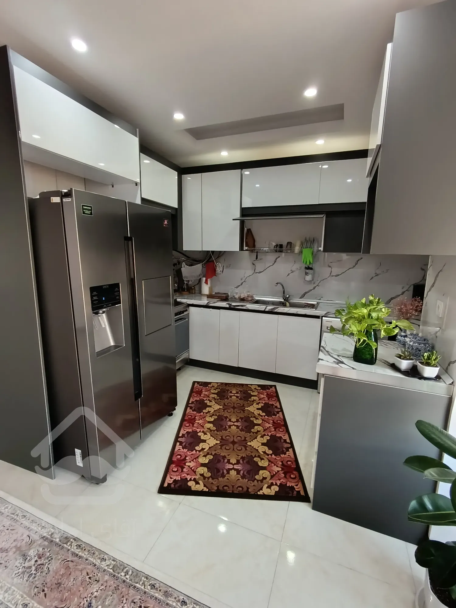 آپارتمان ۶۱متری غرق نور خوش نقشه پارکینگ دار