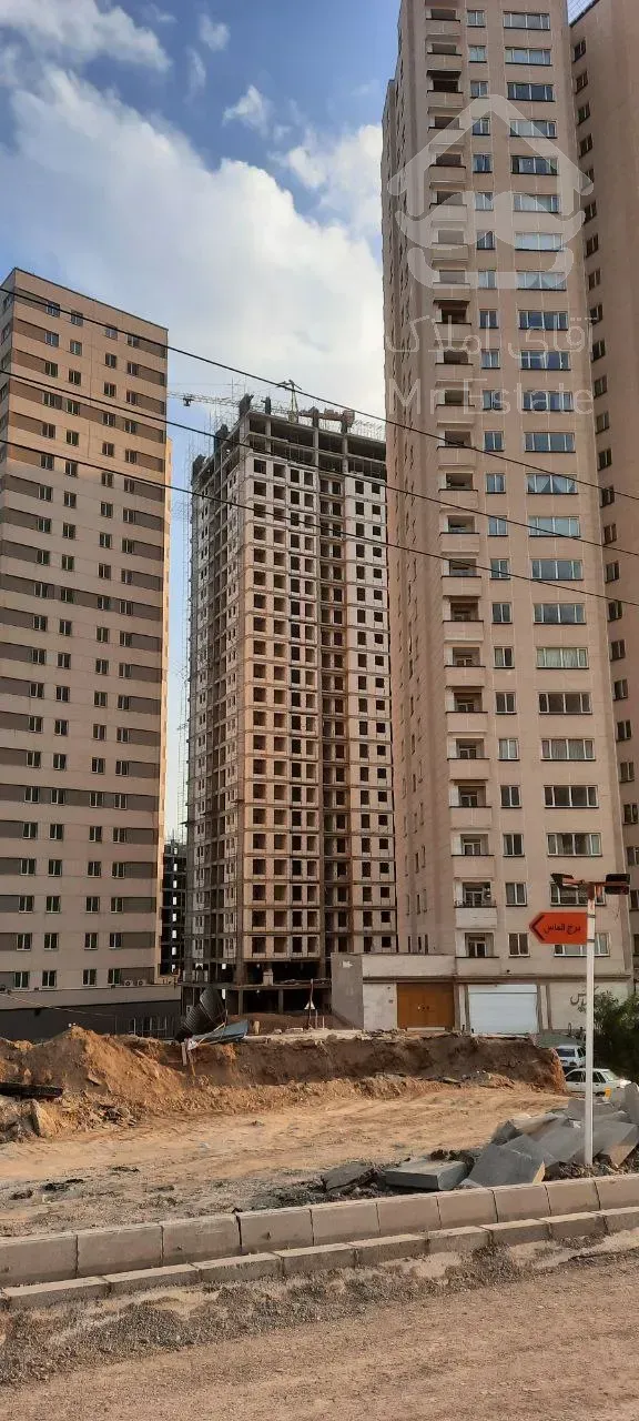 پیش فروش آپارتمان ۵۰ متر فروش سهامی سه دانگ سند تک برگ