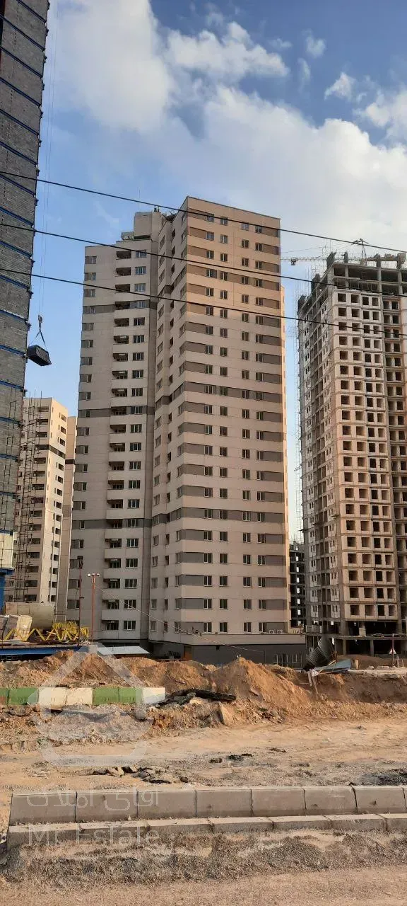 92 متری اکازیون سند تک برگ در چیتگر