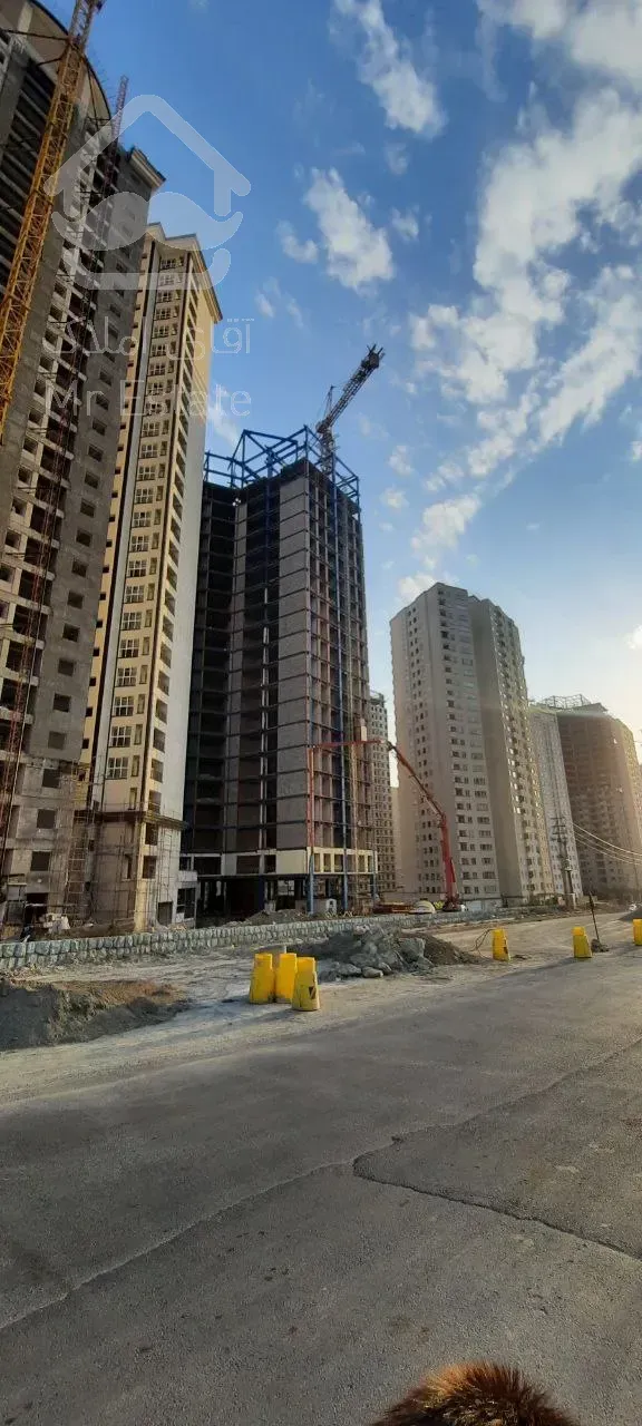 فروش سهامی ۱۰ آپارتمان در چیتگر مناسب سرمایه گذاری سند رسمی