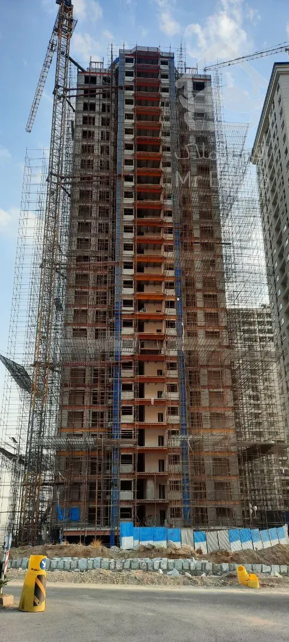 ۹۲ متر دو خواب اکازیون سند تک برگ در چیتگر