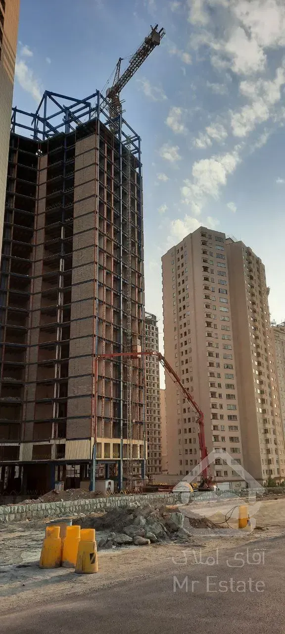 فروش سهامی ۱۰ آپارتمان در چیتگر مناسب سرمایه گذاری سند رسمی