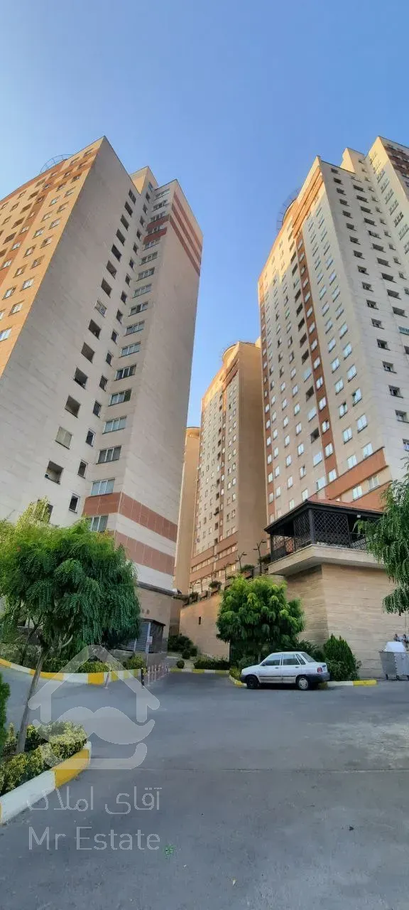 پیش فروش آپارتمان ۱۰۶ متری در چیتگر اکازیون سند تک برگ متریال لوکس