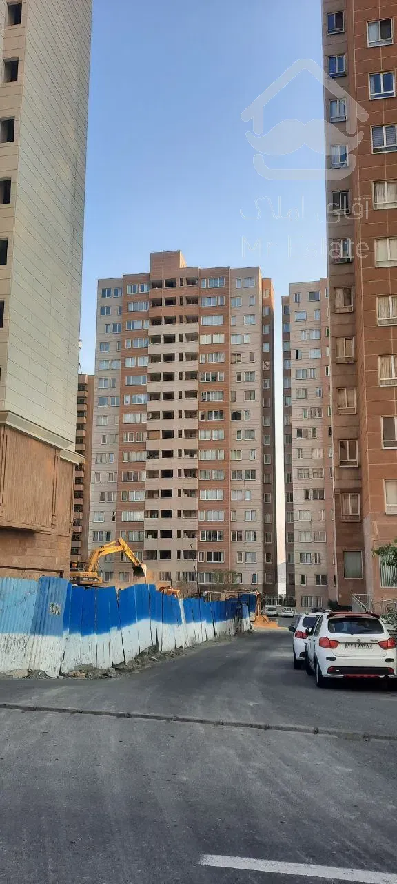 پیش فروش آپارتمان ۱۰۶ متری در چیتگر اکازیون سند تک برگ متریال لوکس