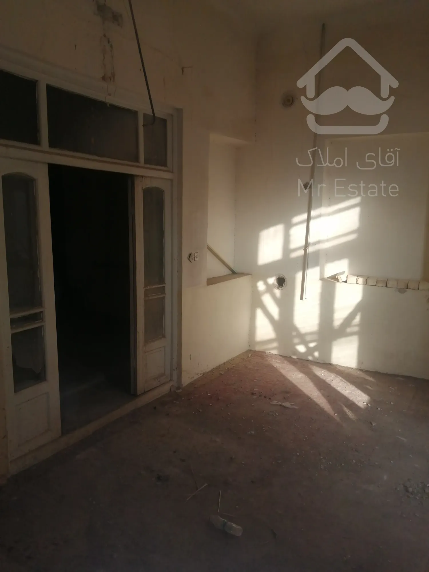 خانه ویلایی کلنگی به متراژ 382 متر