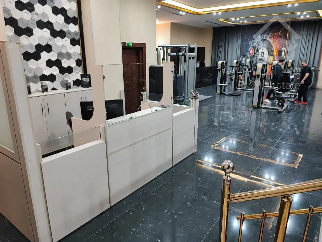 ۱۰۳متر/ط۶/رونیکا پالاس/یونیک و نقلی