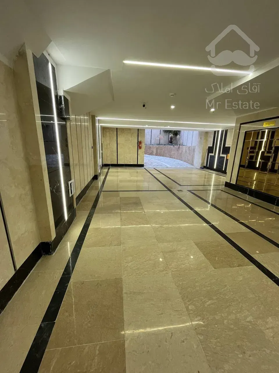 فروش 5 واحد111 متری در تاپ لوکیشن به همراه دو واحد تجاری به صورت یکجا