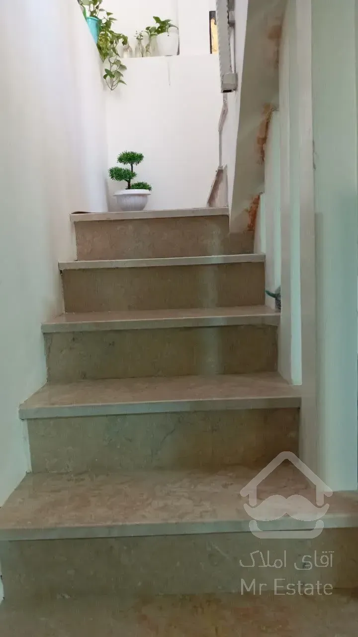 دوبلکس ۸۰ متر زیر بنا ۳۰ متر حیاط