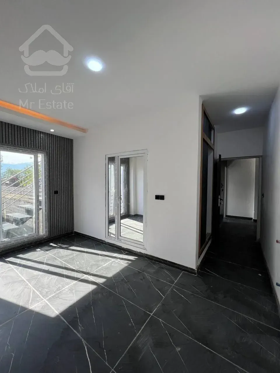 فروش ویلا نیم پیلوت جداب ۱۸۰متری ۲خواب ویو جنگل شهرکی در چمستان